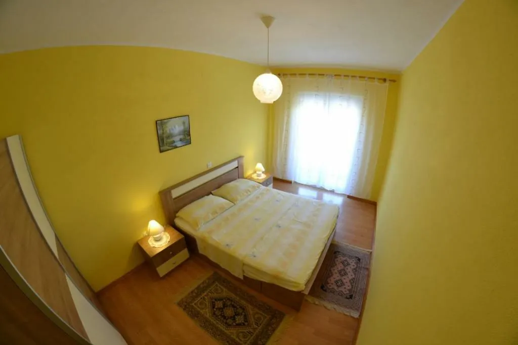 Sloth Apartment Palit